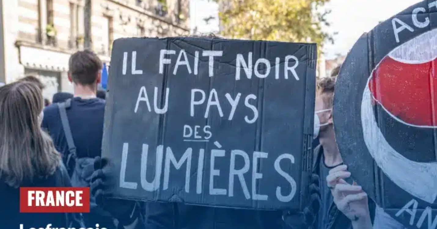 17 octobre, bilan du chaos, couvre-feux et onde de choc pour les Français de l’étranger